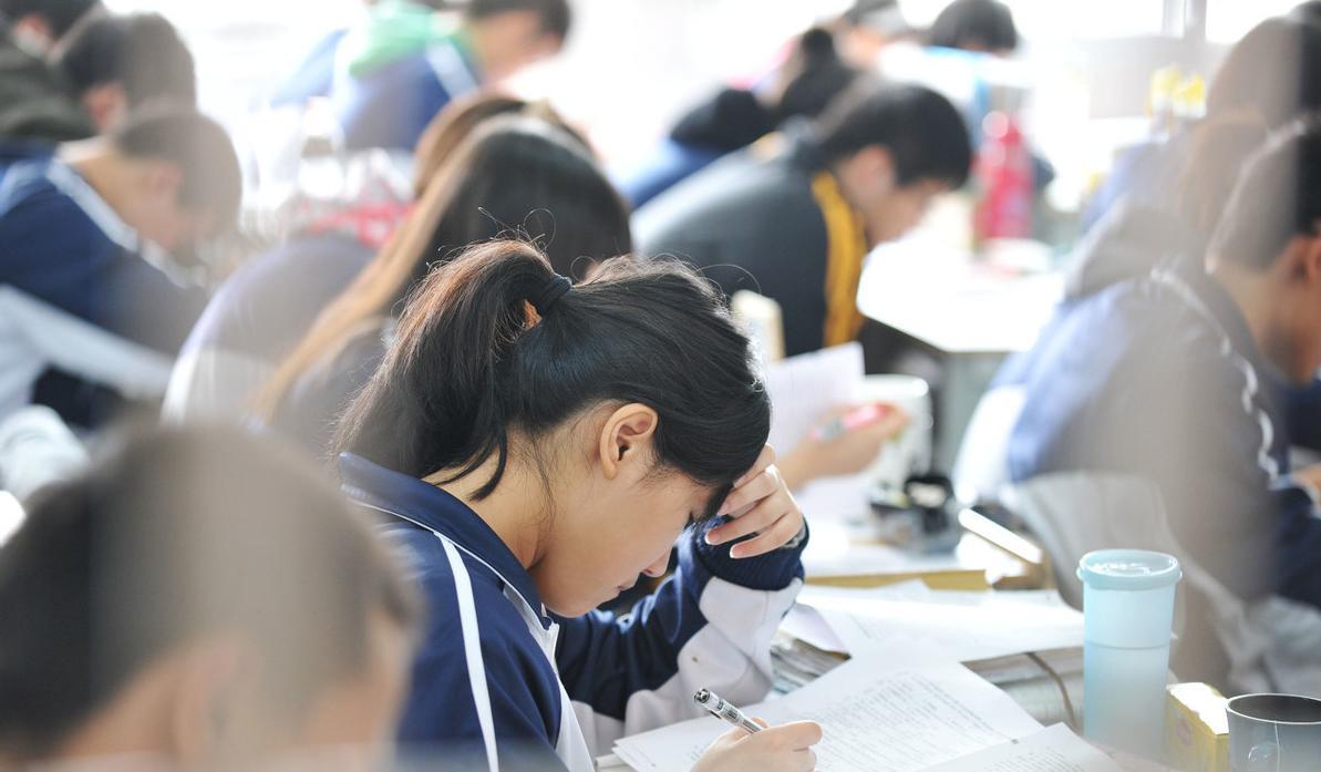 初中中等孩子如何实现逆袭(想要逆袭做好三件事)