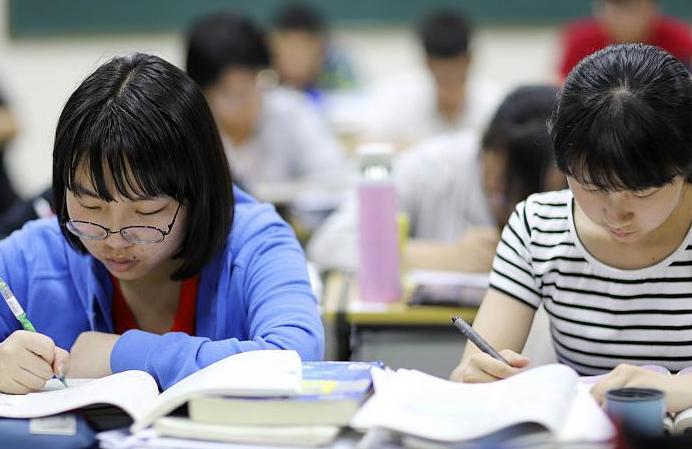 二模三模不好考怎么办(二模考试很难成绩太差这么做)
