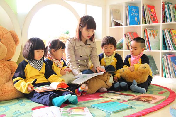 小班幼儿注意力不集中怎么办(游戏变魔术，竟让孩子坐姿变优雅！)