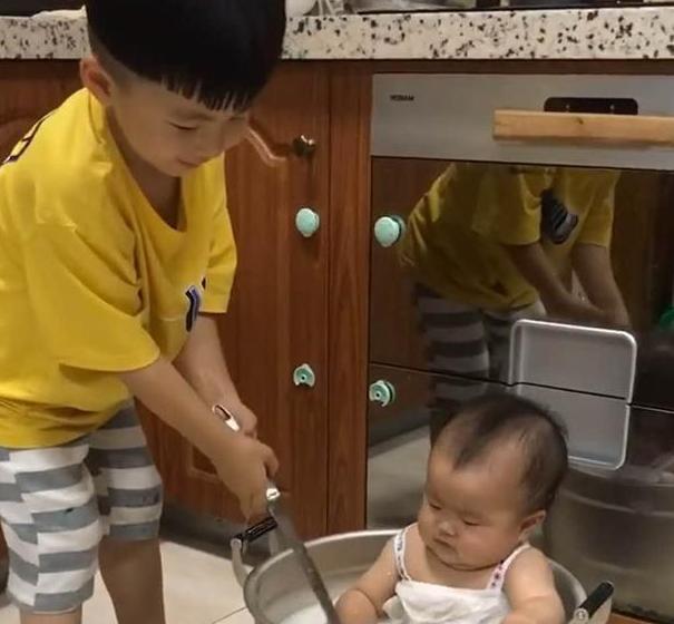 幼儿园小班调皮怎么办(神奇小技巧，搞定皮孩子！)