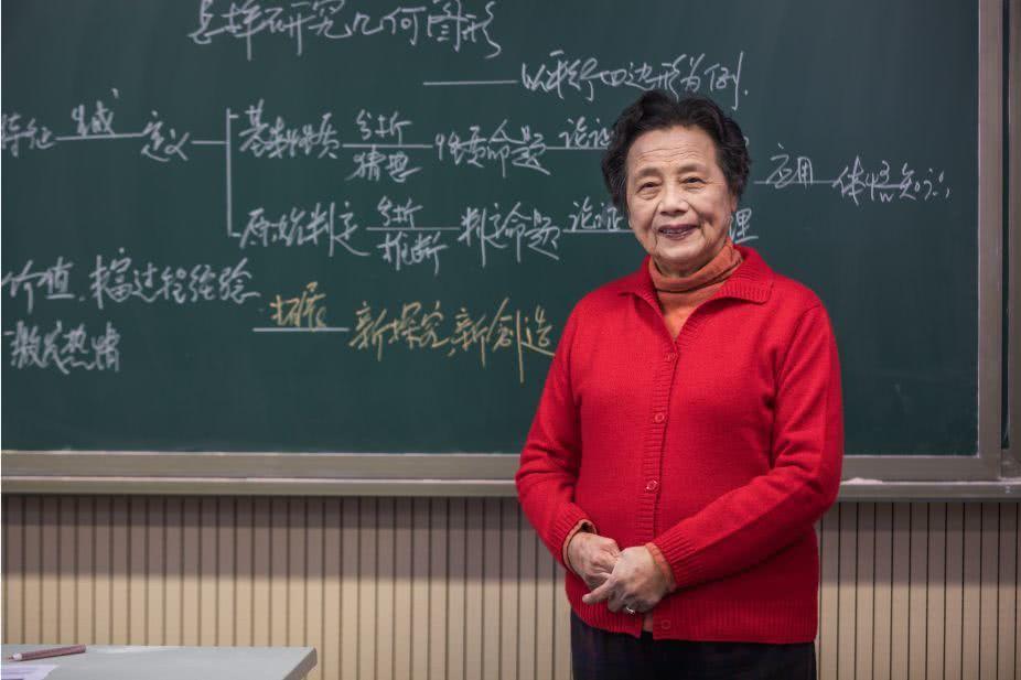 初三的数学题怎么学(绝密解析：二次函数系数关系揭秘，你绝对想不到的答案！)