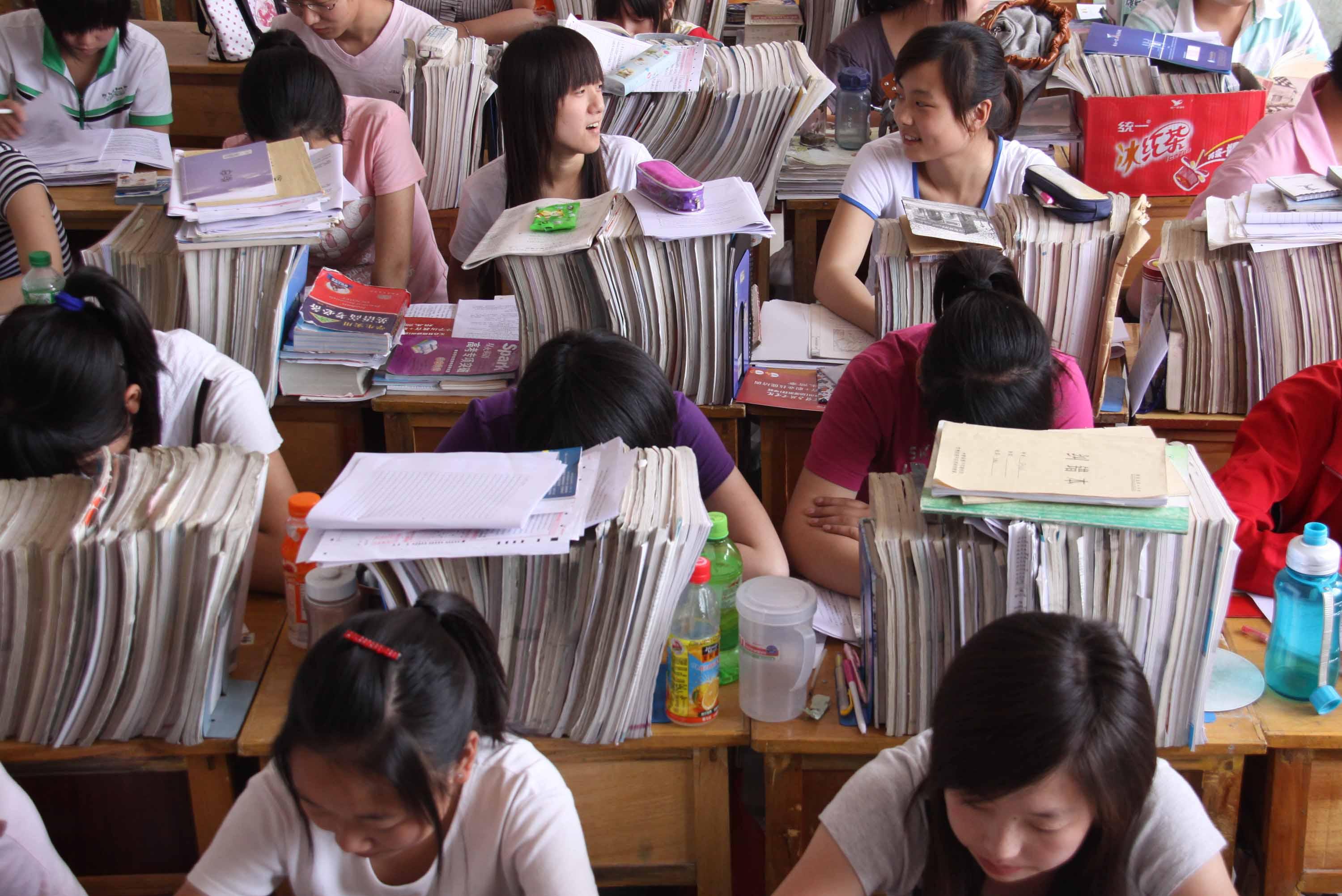 理科班语文怎么提高(独家秘籍:如何培养偏科孩子,让文理兼修高考加分?)