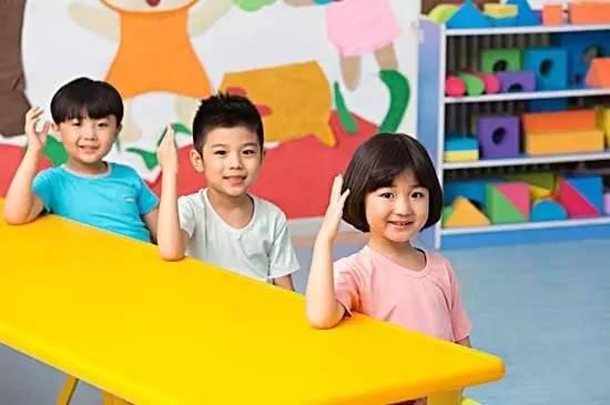 幼小衔接小班应该怎么办(三岁孩子自读1000字，方法曝光！)
