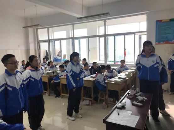 政治是一门怎样学科(高一选政治需谨慎，别被四大误区蒙蔽！)
