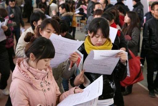 初中数学大题怎么办(神奇方法，数学难题轻松解！)