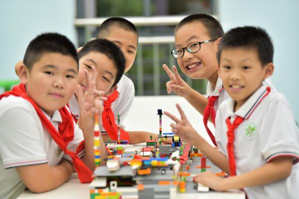 家庭学习方法有哪些(3个主动让孩子学习快速提升家庭教育父母课堂学习方法)