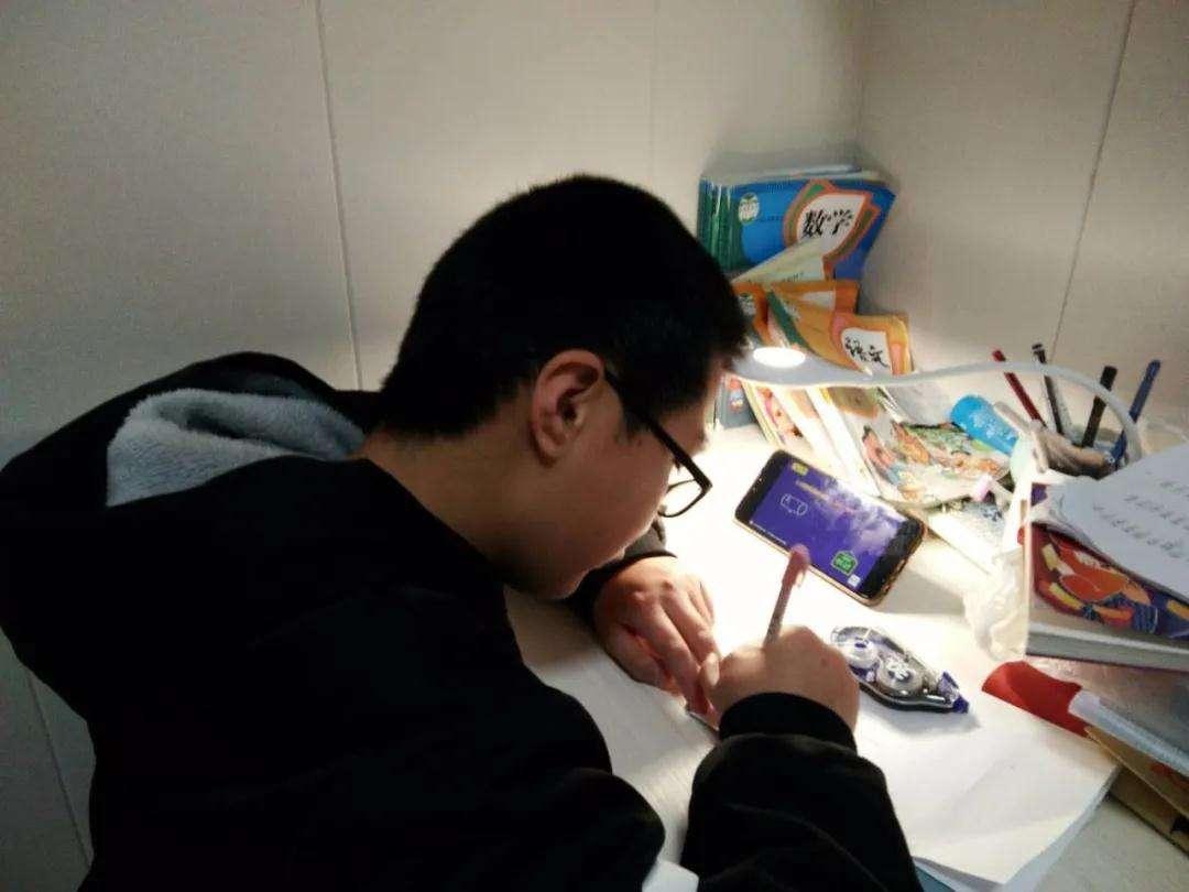 静下心学习方法有哪些(一个终极专注的方法)