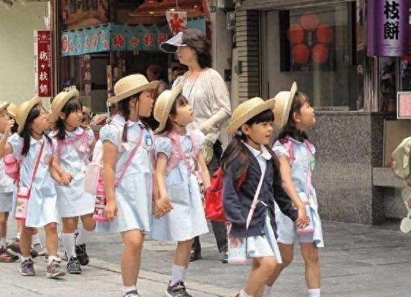 如何培养一个优秀的孩子(培养优秀孩子的方法和建议)