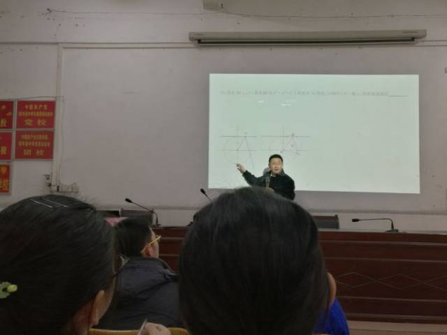 作文材料如何分析(有效分析作文材料的方法)