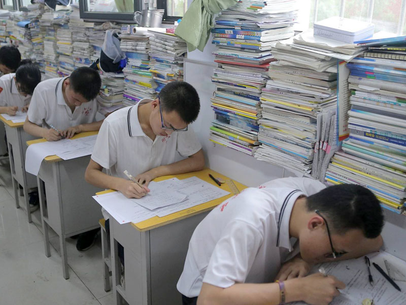 女生怎么学好数学(女生学数学的方法)