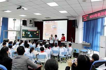 初中英语如何学才能拿高分(英语考试取得好成绩的策略)