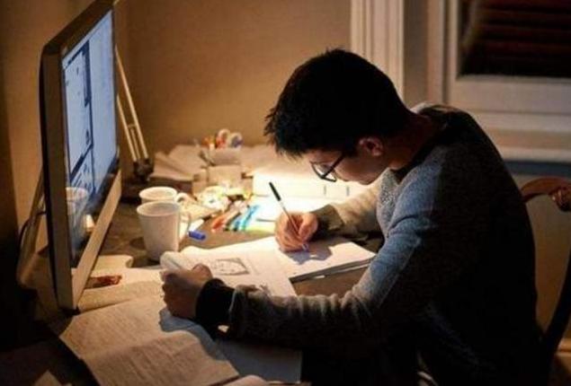 如何按要求写英语作文(按照要求写英语作文的技巧)