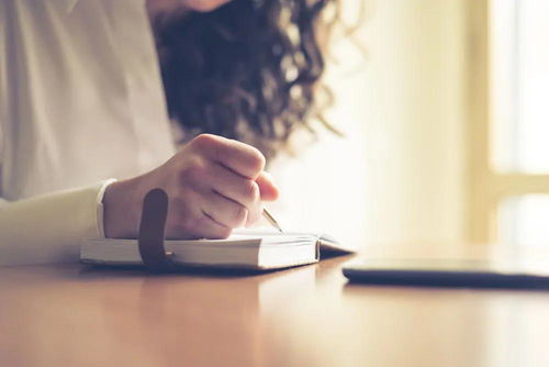 怎样减少自我批评(减少自我批评的步骤)