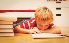 孩子不想学只想玩怎么办(激发孩子学习的建议)